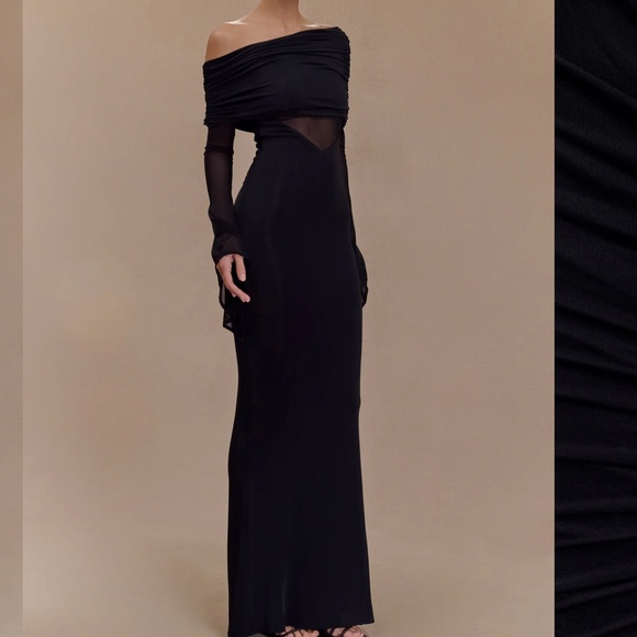 Meshki Black Long Sleeve Mesh-Inset Evening Dress - Picture 6 of 9